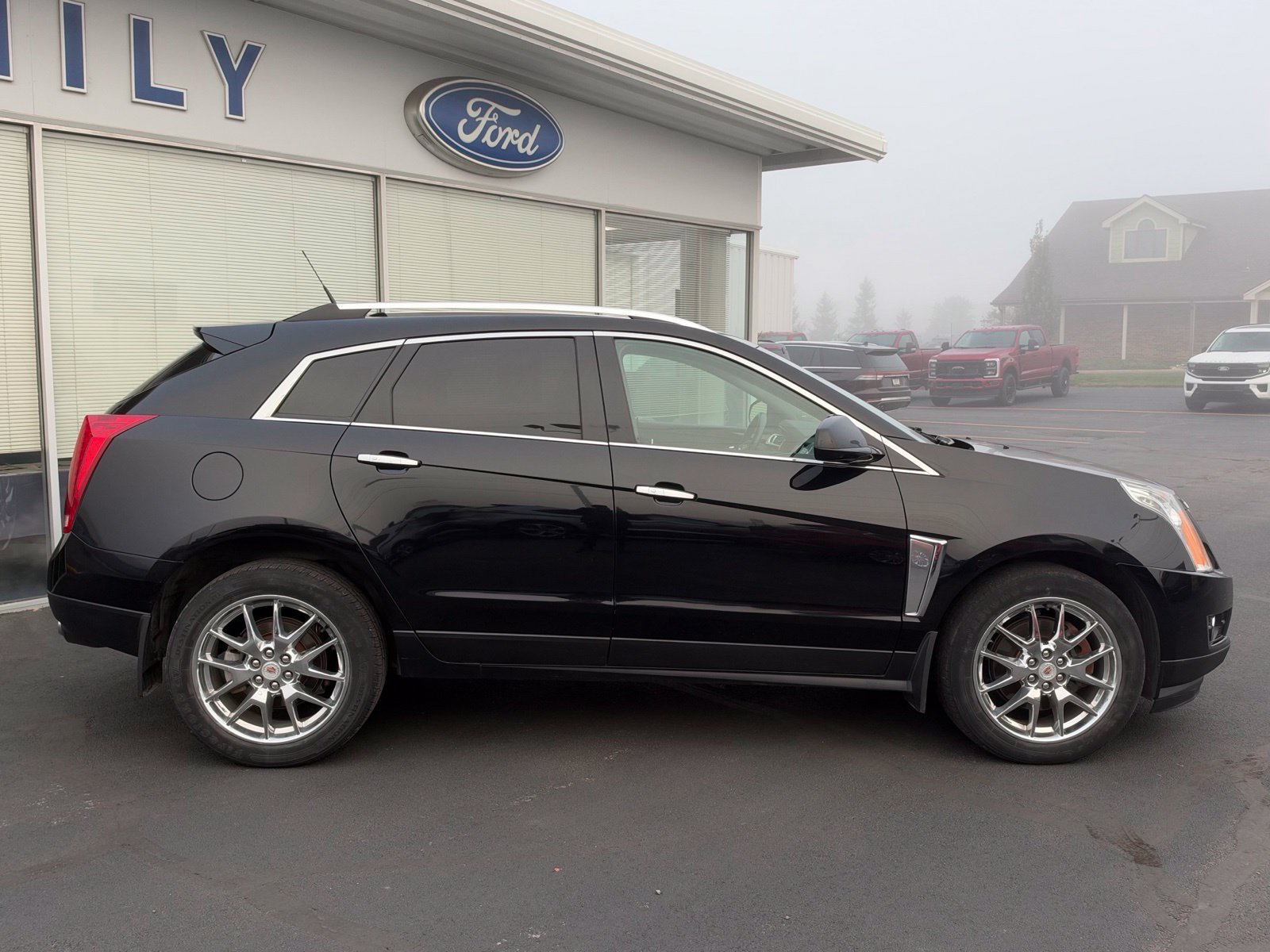 Used 2014 Cadillac SRX Performance w/ Driver Awareness Package FWD image 11