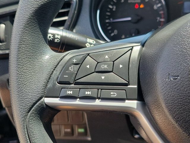 Used 2017 Nissan Rogue S FWD image 23