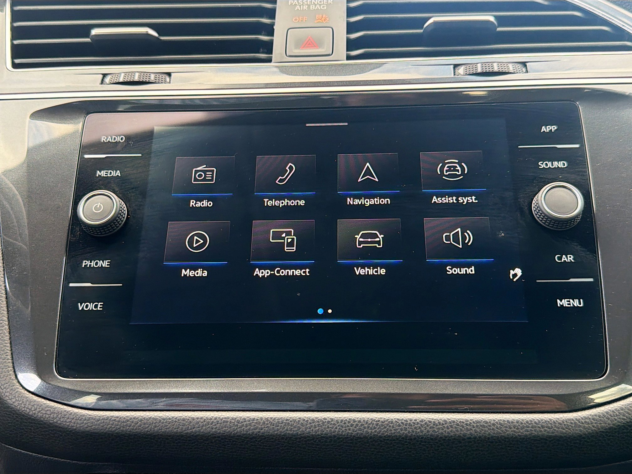 Used 2023 Volkswagen Tiguan SE image 27