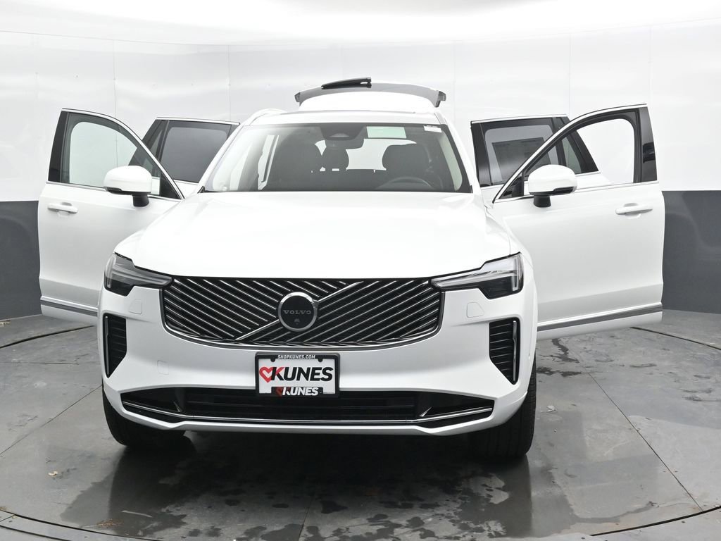 New 2026 Volvo XC90 B6 Plus w/ Protection Package image 42