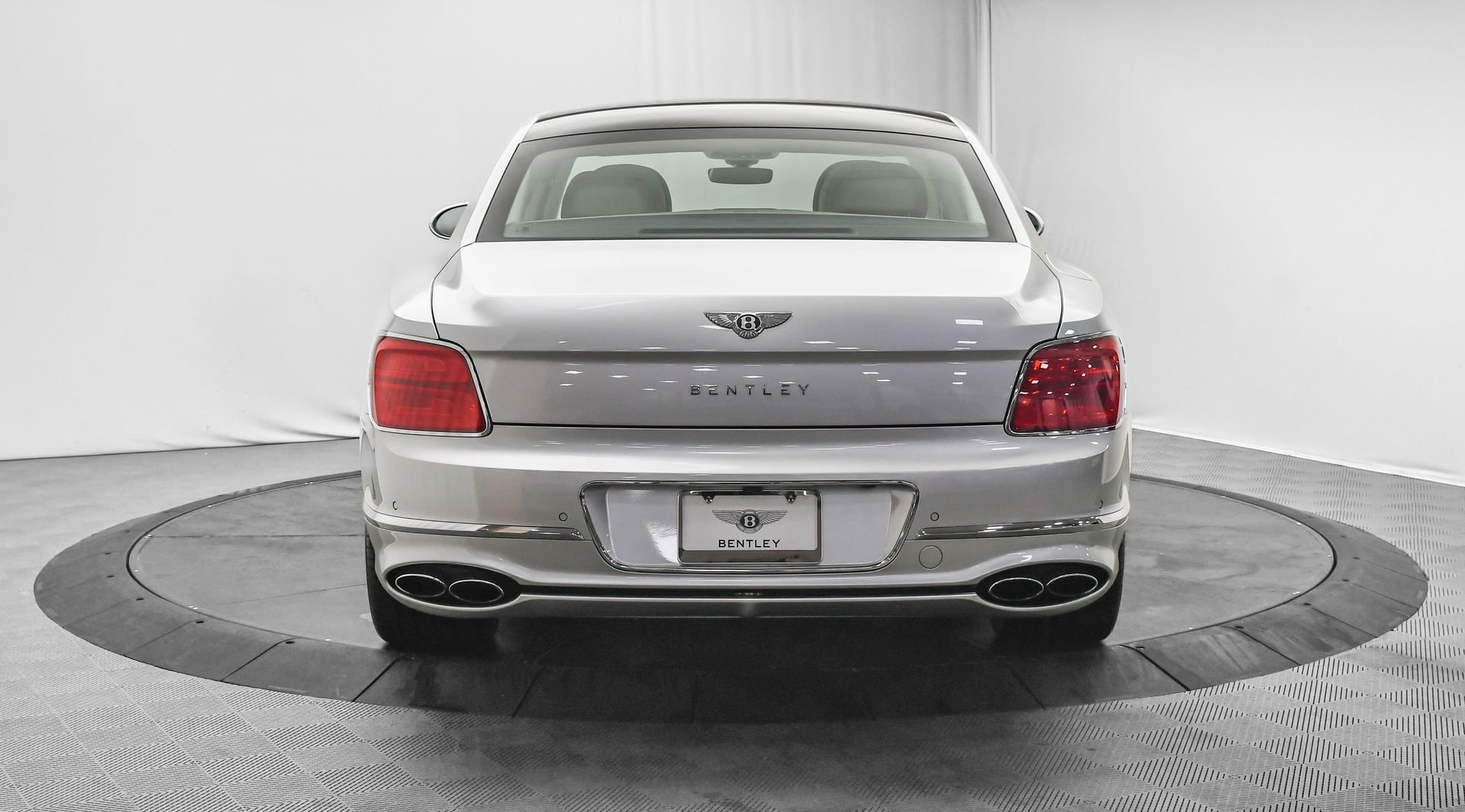Used 2022 Bentley Flying Spur V8 image 10