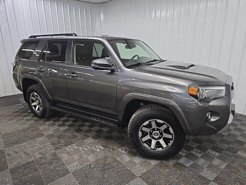 Used 2021 Toyota 4Runner TRD Off-Road Premium w/ Moonroof Package AWD/4WD image 7