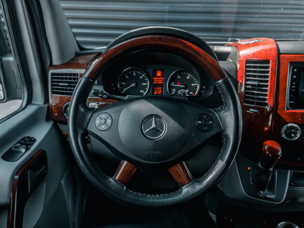Used 2018 Mercedes-Benz Sprinter 3500 image 6
