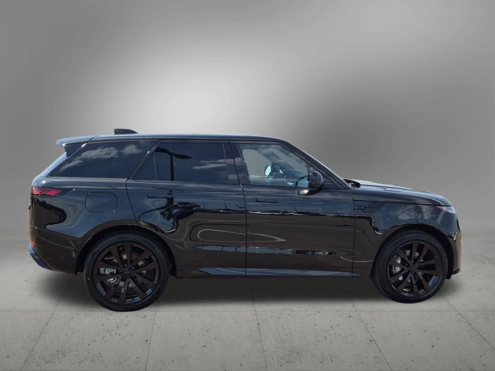 New 2026 Land Rover Range Rover Sport Dynamic SE AWD/4WD image 7