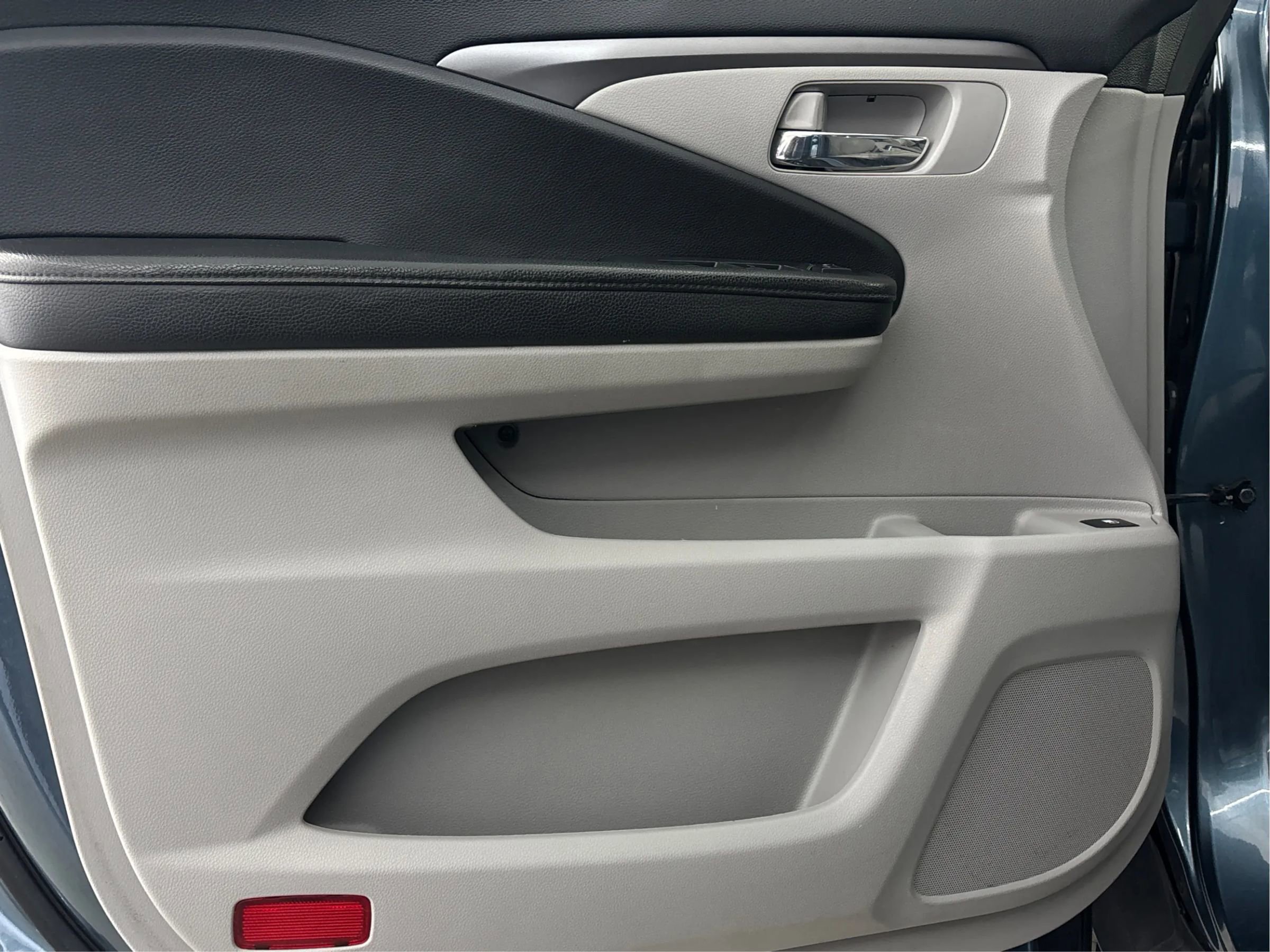 Used 2021 Honda Pilot EX image 26