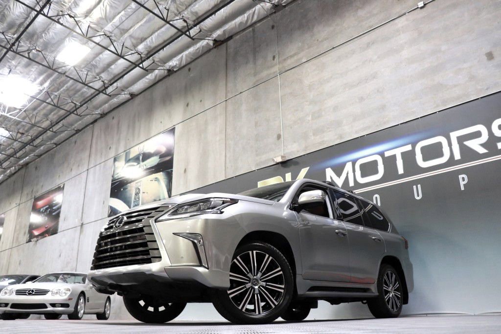 Used 2019 Lexus LX 570 4WD w/ Luxury Package image 79
