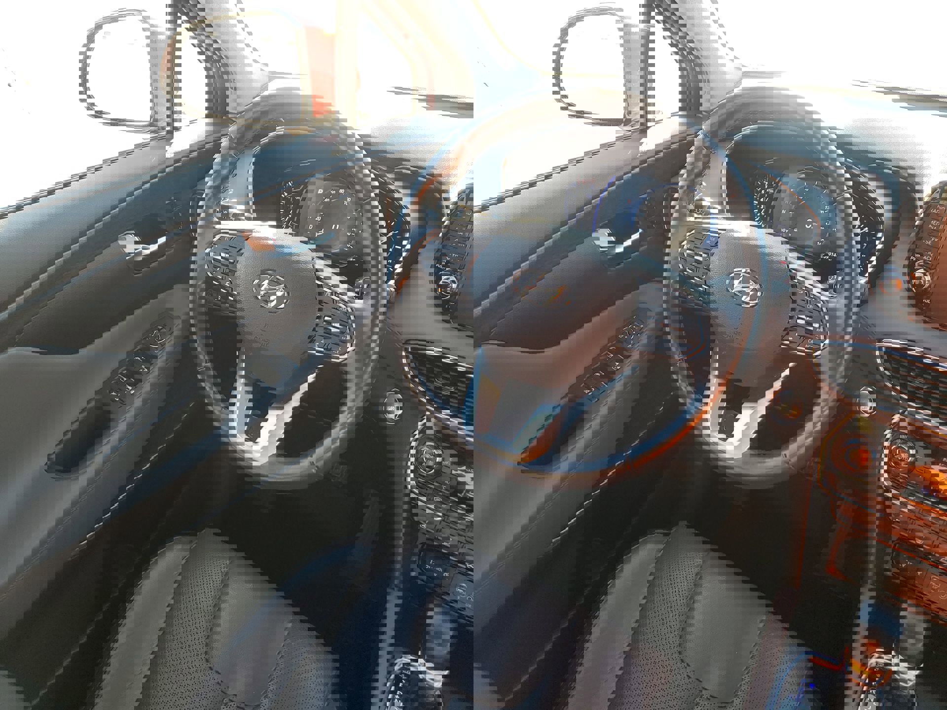 Used 2020 Hyundai Santa Fe Limited image 17