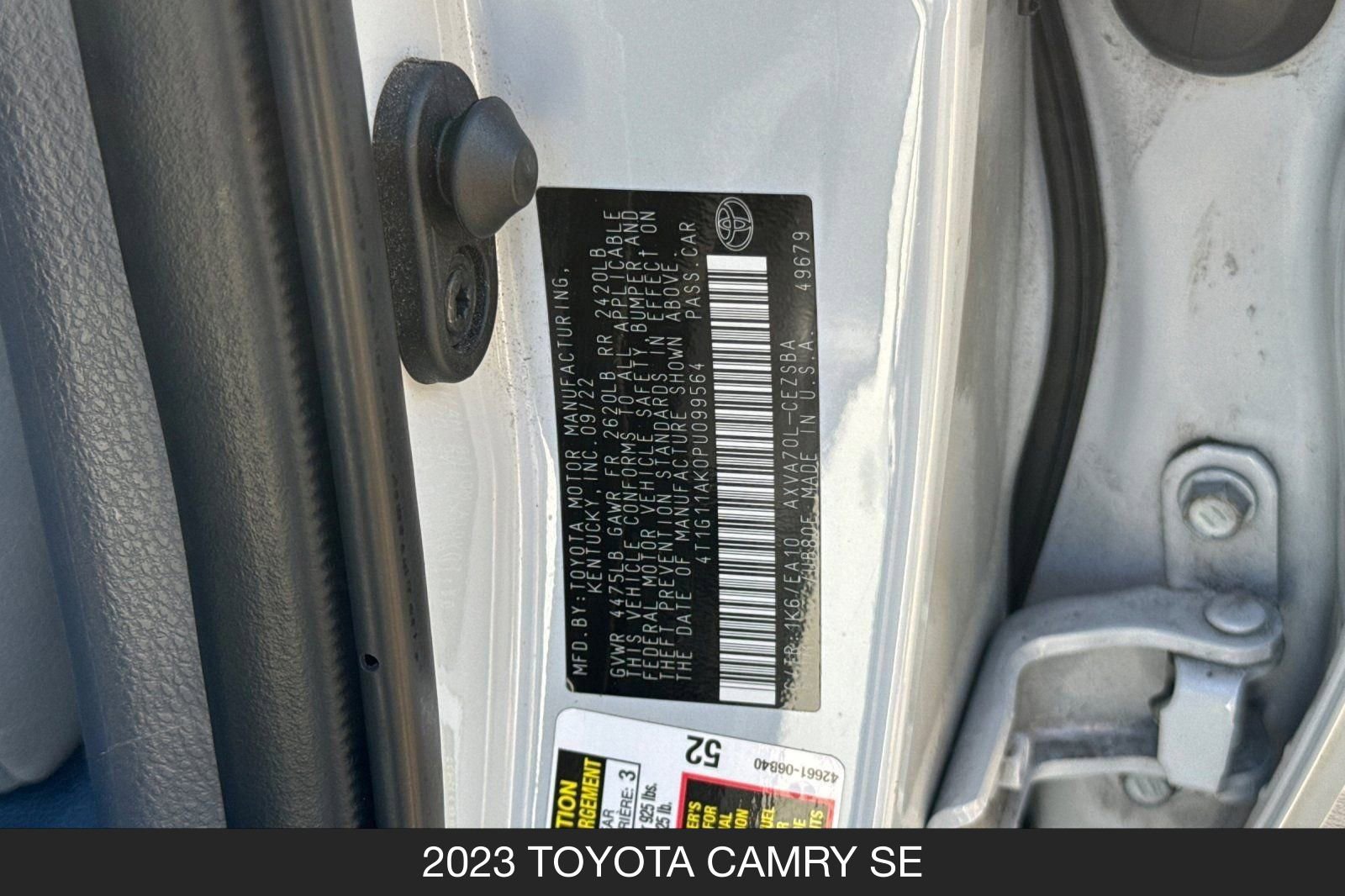 Used 2023 Toyota Camry SE image 28