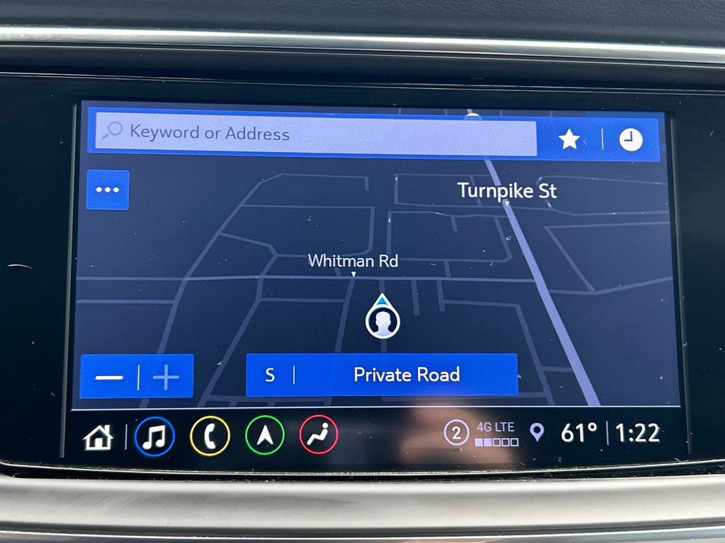 Used 2024 Buick Enclave Premium image 36