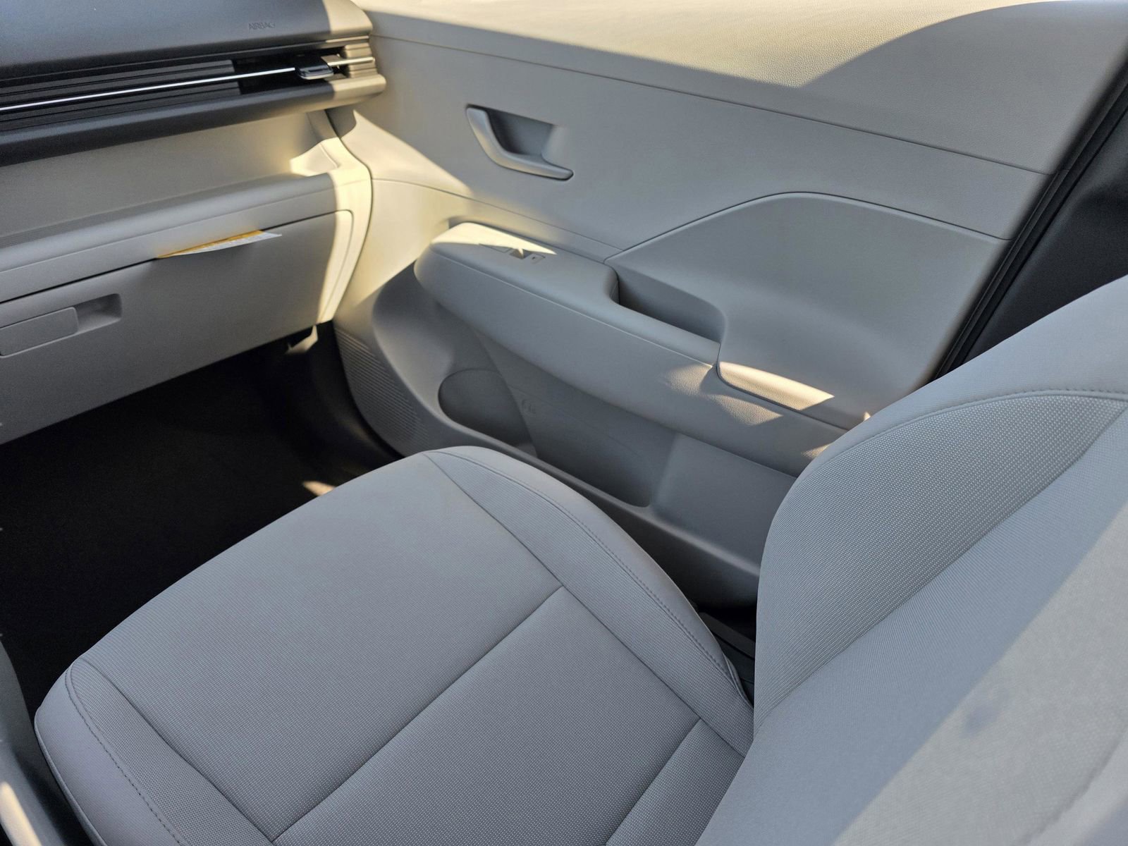 New 2026 Hyundai Kona SE image 13