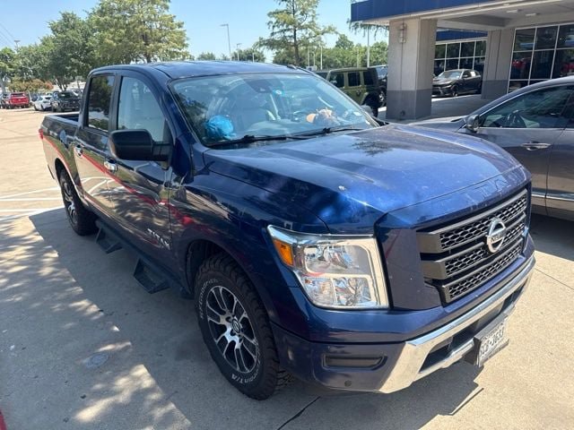 Used 2021 Nissan Titan SV w/ SV Convenience Package RWD image 1