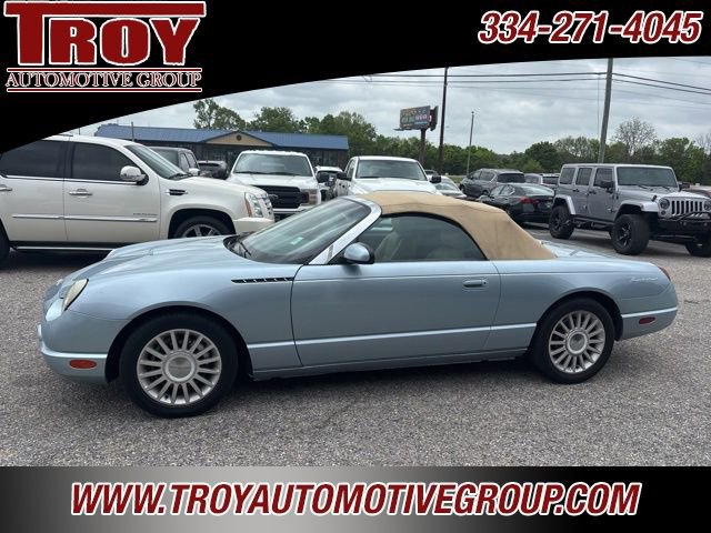 Used 2004 Ford Thunderbird image 2