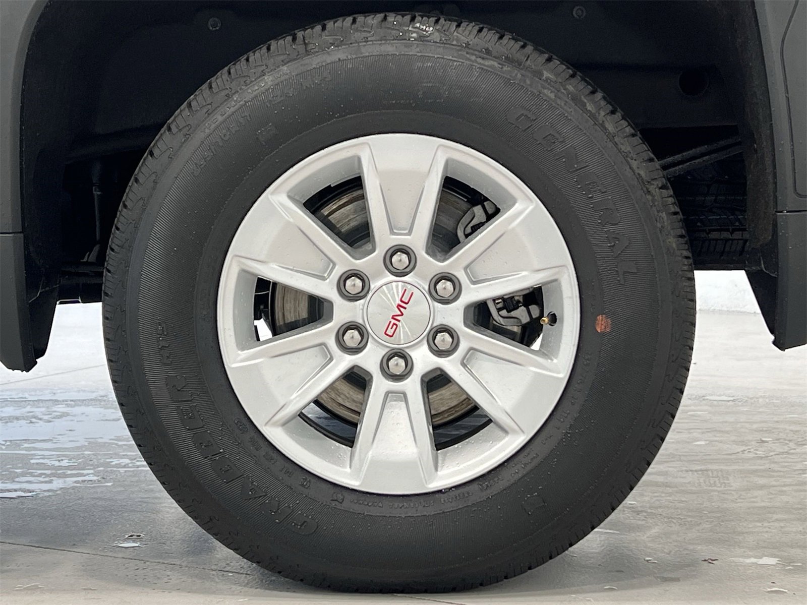 Used 2023 GMC Sierra 1500 SLE image 10