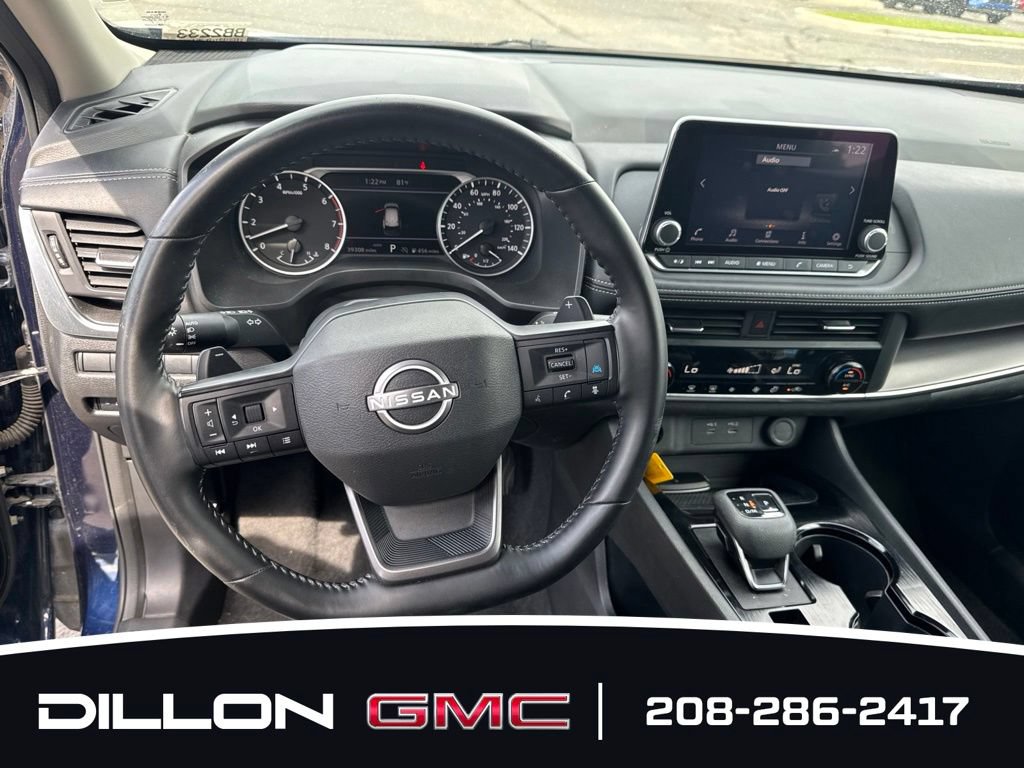 Used 2025 Nissan Rogue SV AWD/4WD image 11