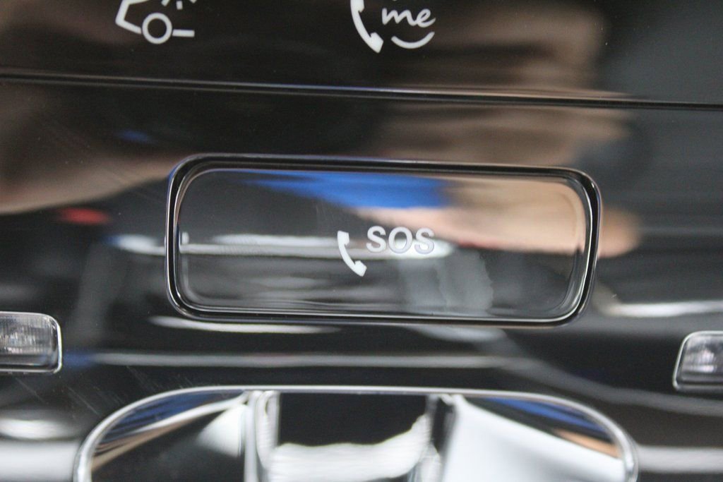 Used 2025 Mercedes-Benz GLC 350e image 49