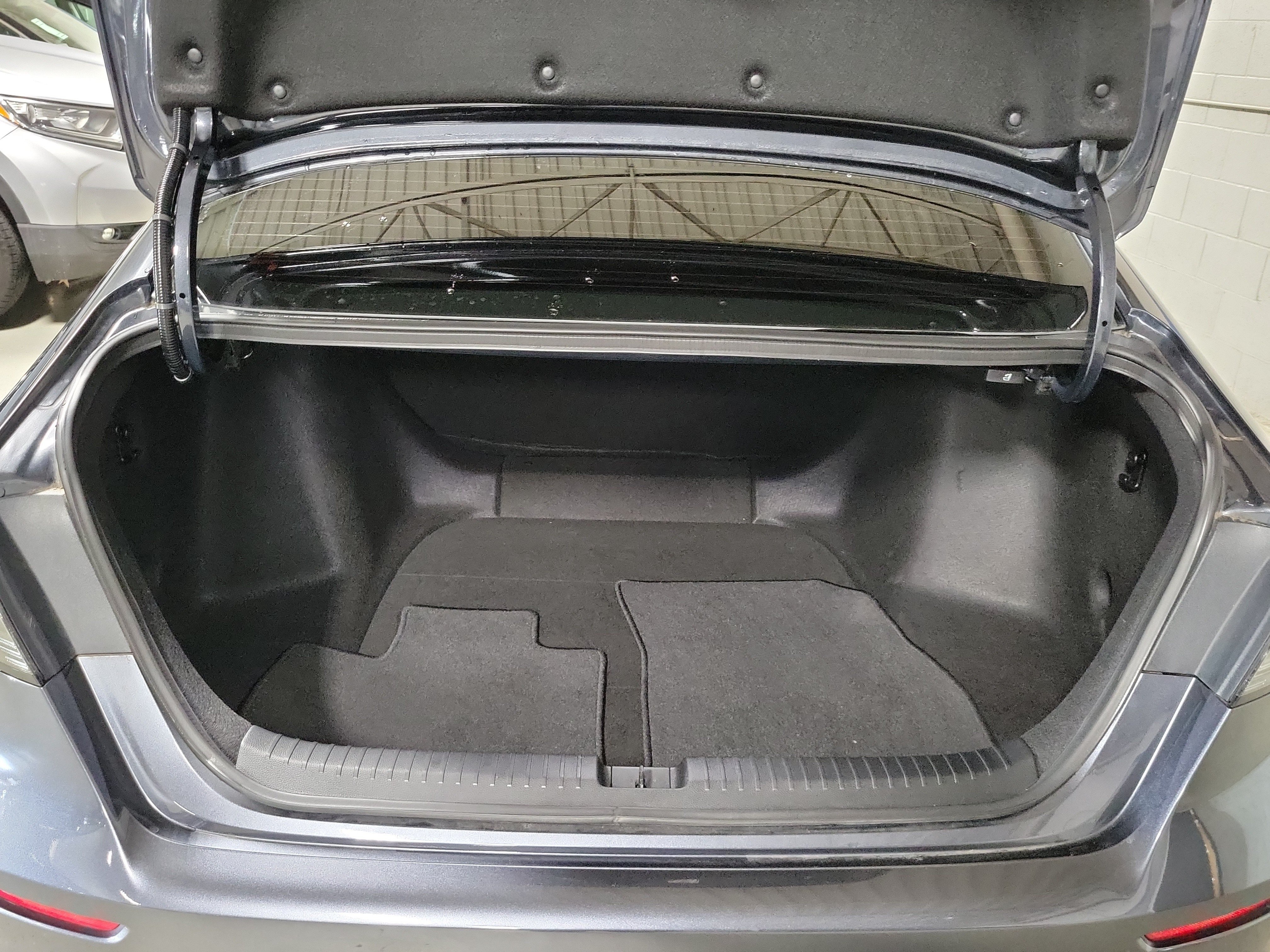 Certified 2025 Honda Accord LX image 8