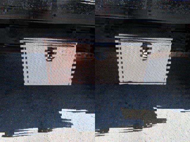 Used 2017 Ford F550 4x4 Regular Cab Super Duty image 40