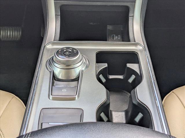 Used 2022 Ford Edge SEL image 11