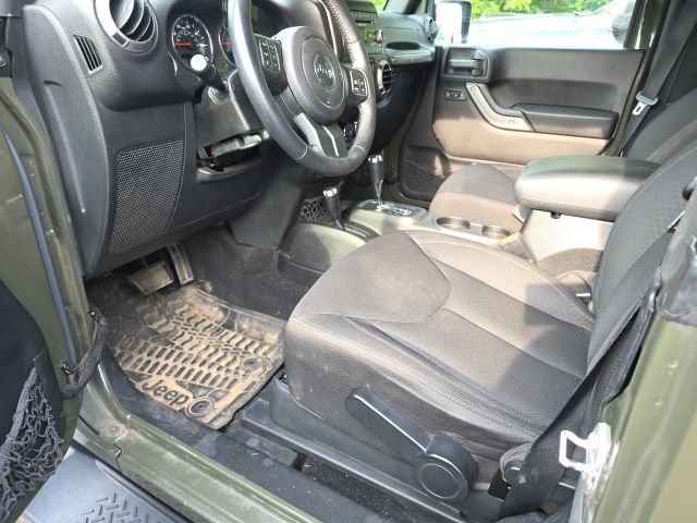 Used 2015 Jeep Wrangler Sport AWD/4WD image 15