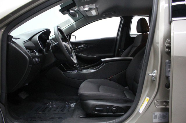 Used 2024 Chevrolet Malibu LT image 7