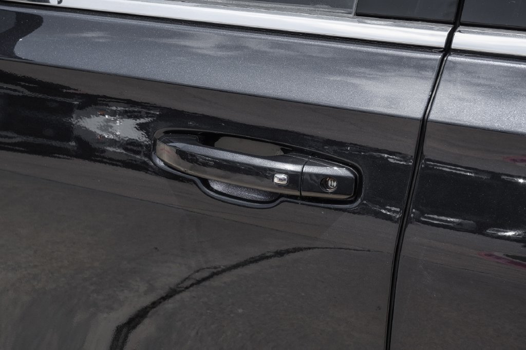 Used 2023 Chevrolet Tahoe LS RWD image 41