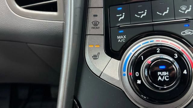 Used 2013 Hyundai Elantra image 81