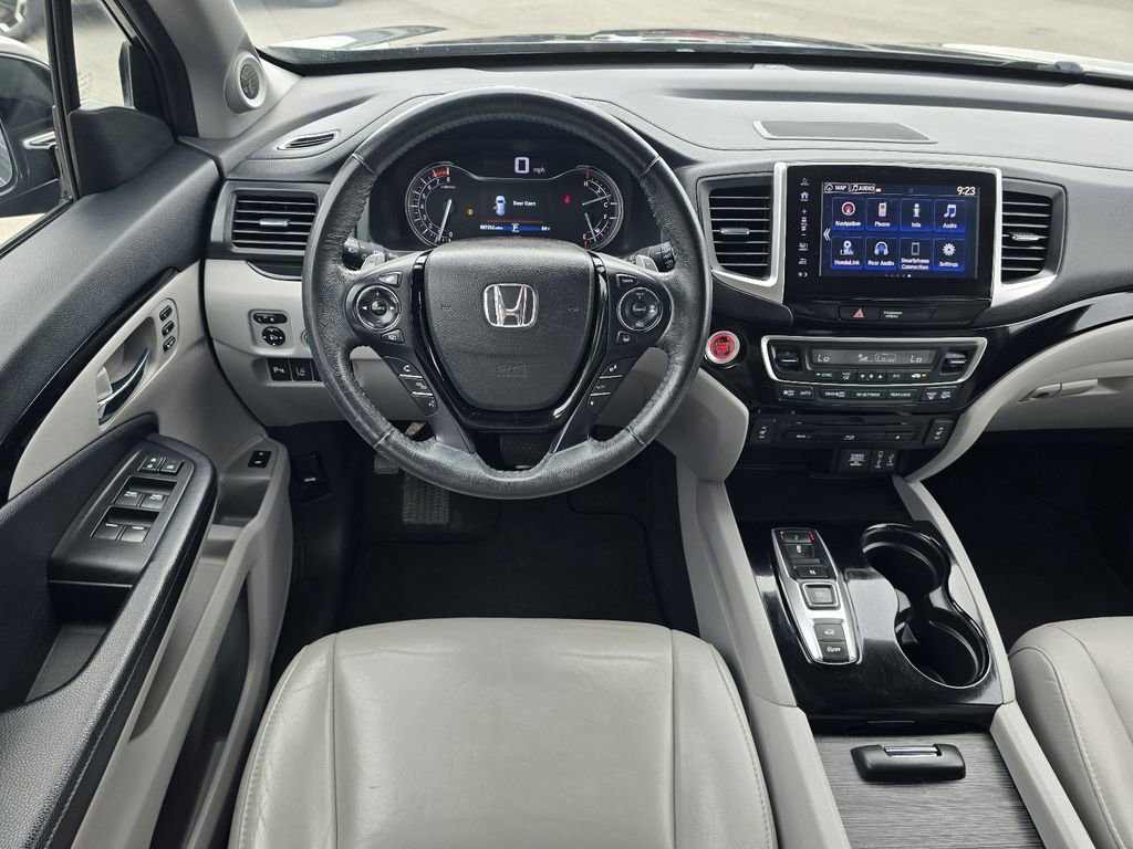 Used 2017 Honda Pilot Touring image 14
