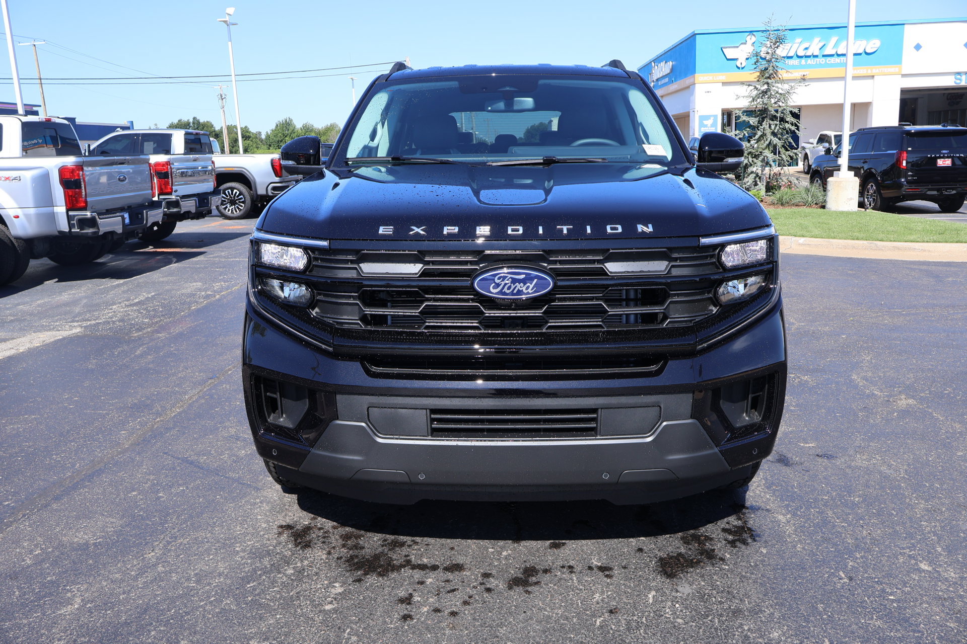 New 2026 Ford Expedition Active AWD/4WD image 10