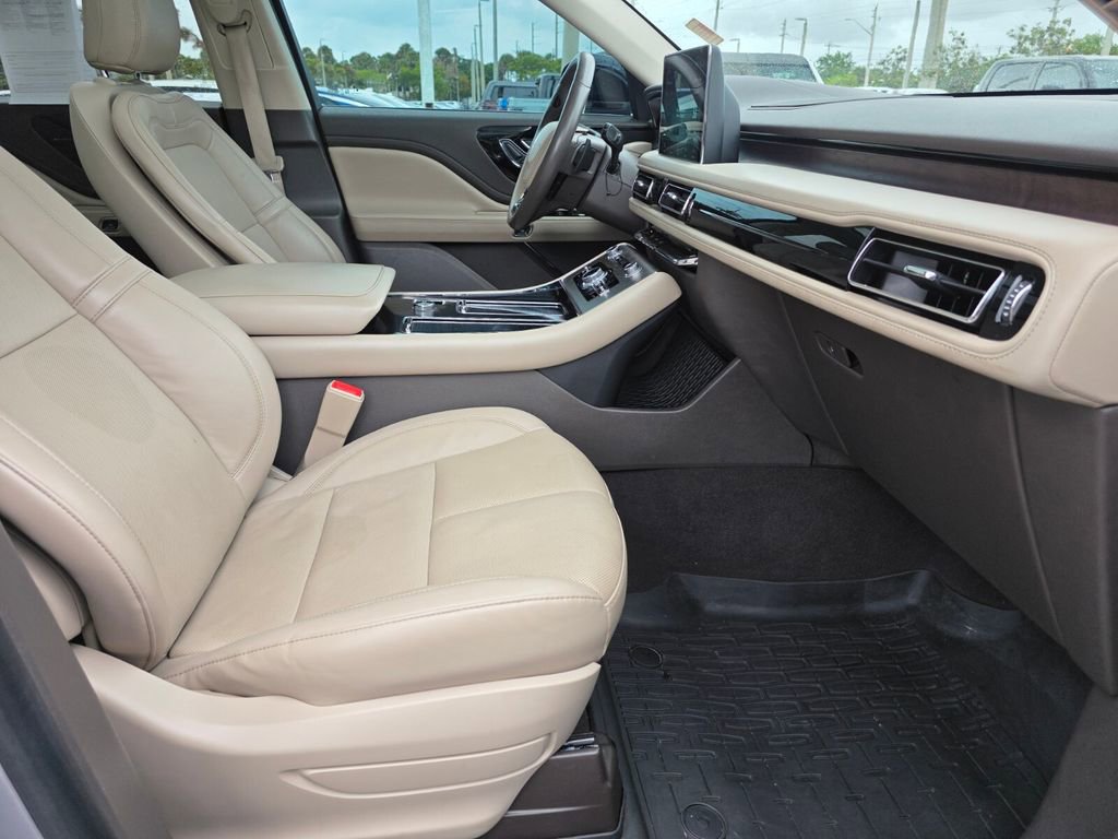 Used 2022 Lincoln Aviator Reserve w/ Equipment Group 201A AWD/4WD image 10