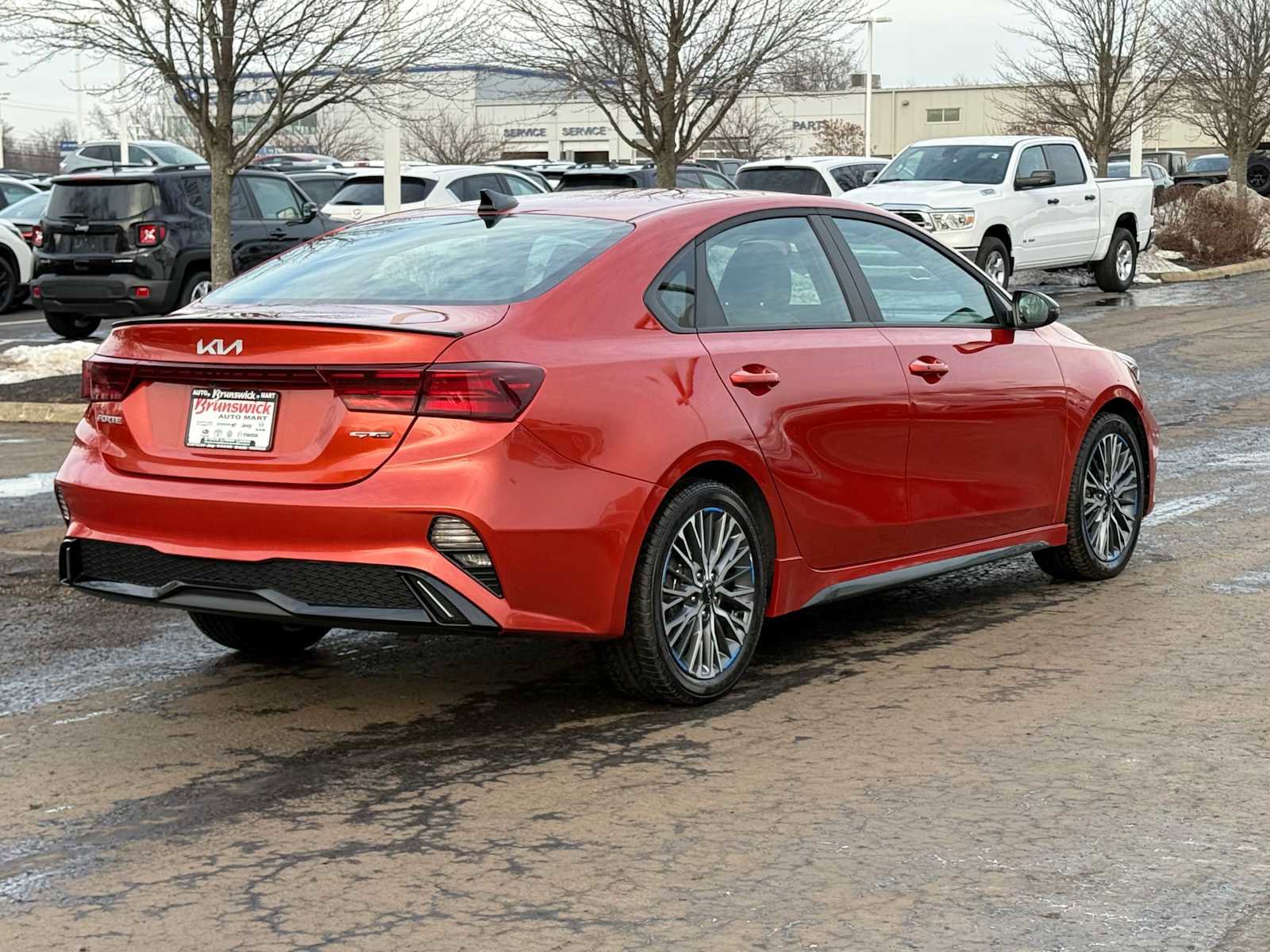 Used 2023 Kia Forte GT-Line w/ GT-Line Premium Package image 4