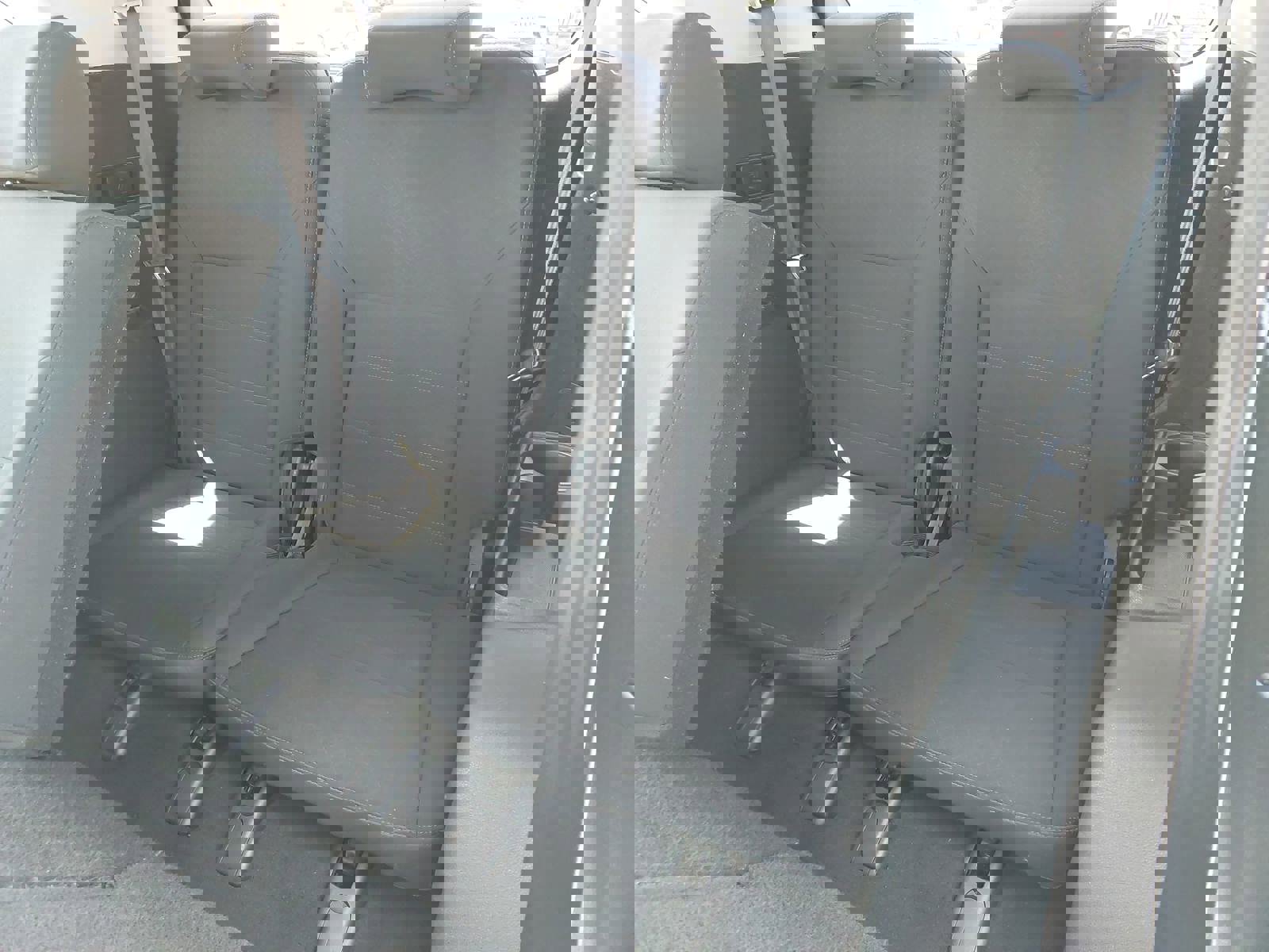 Used 2020 Kia Sorento L image 16