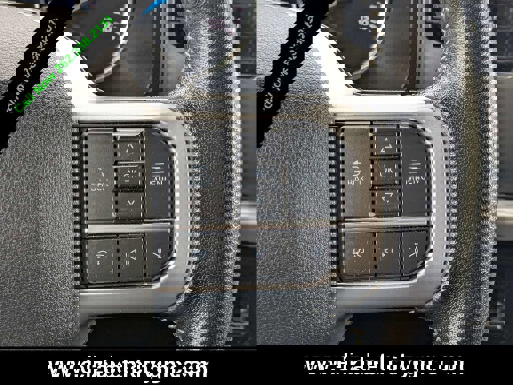 Used 2023 Ford Expedition Max XLT image 27