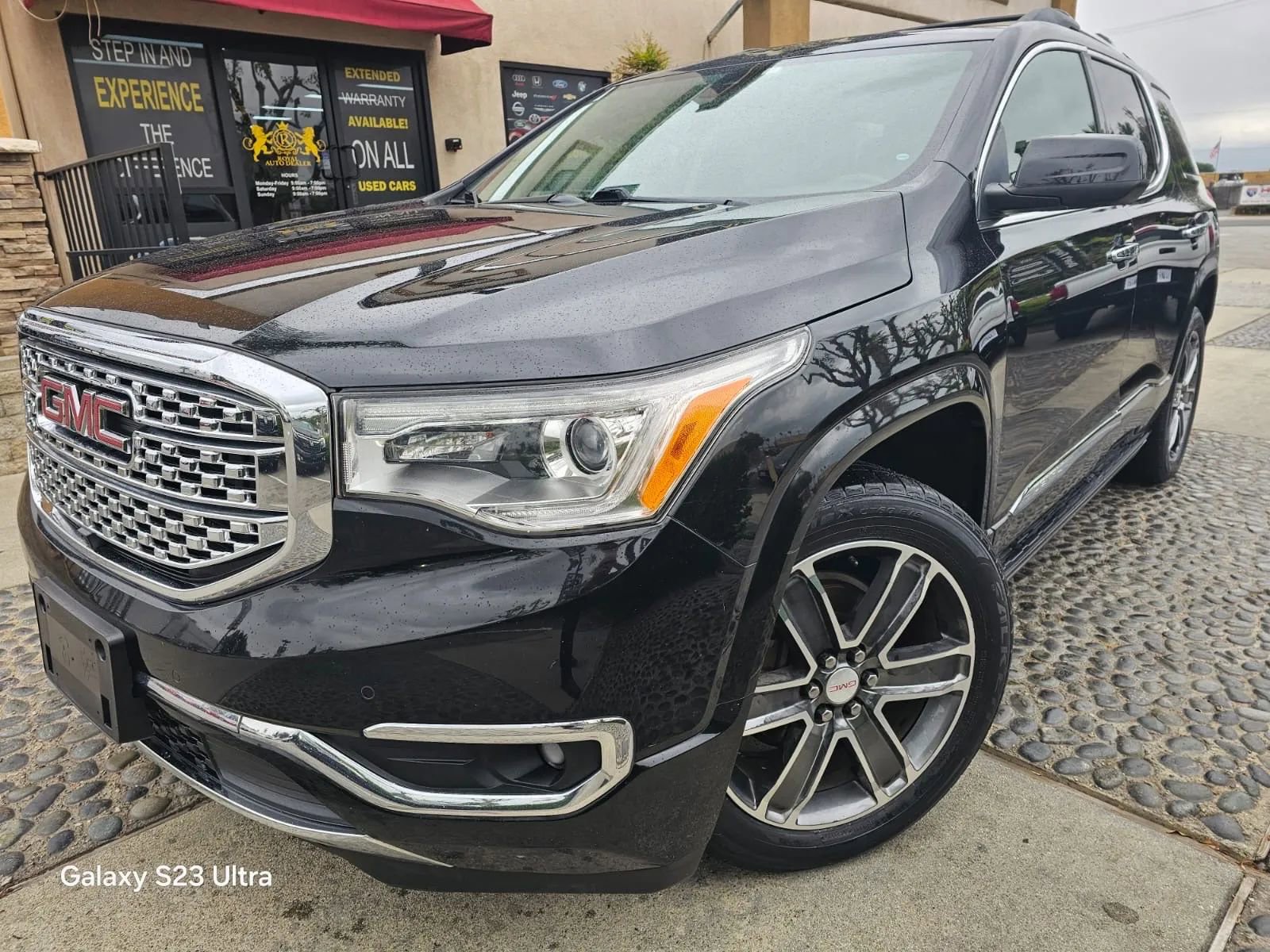 Used 2017 GMC Acadia Denali w/ Technology Package