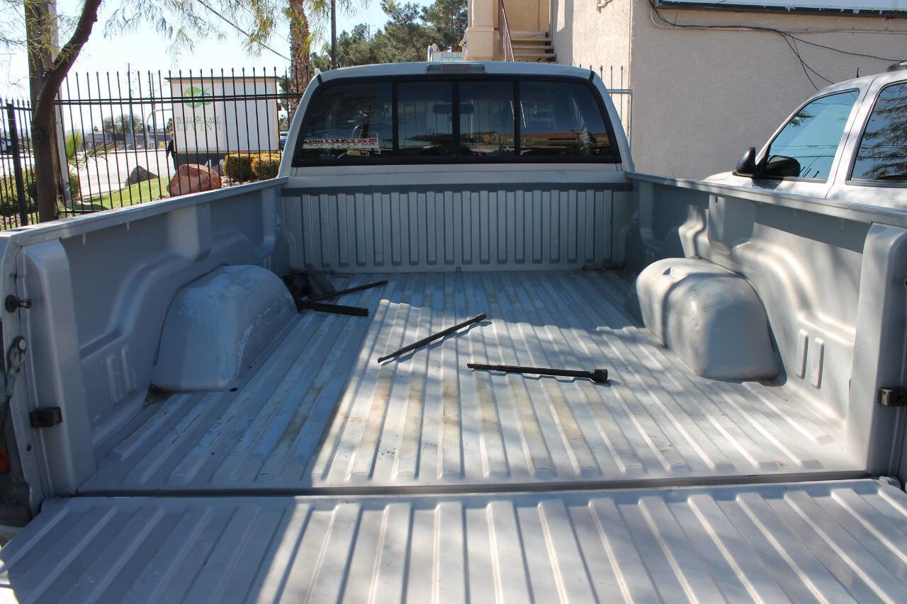 Used 1997 Dodge Ram 2500 Truck 2WD Club Cab image 21