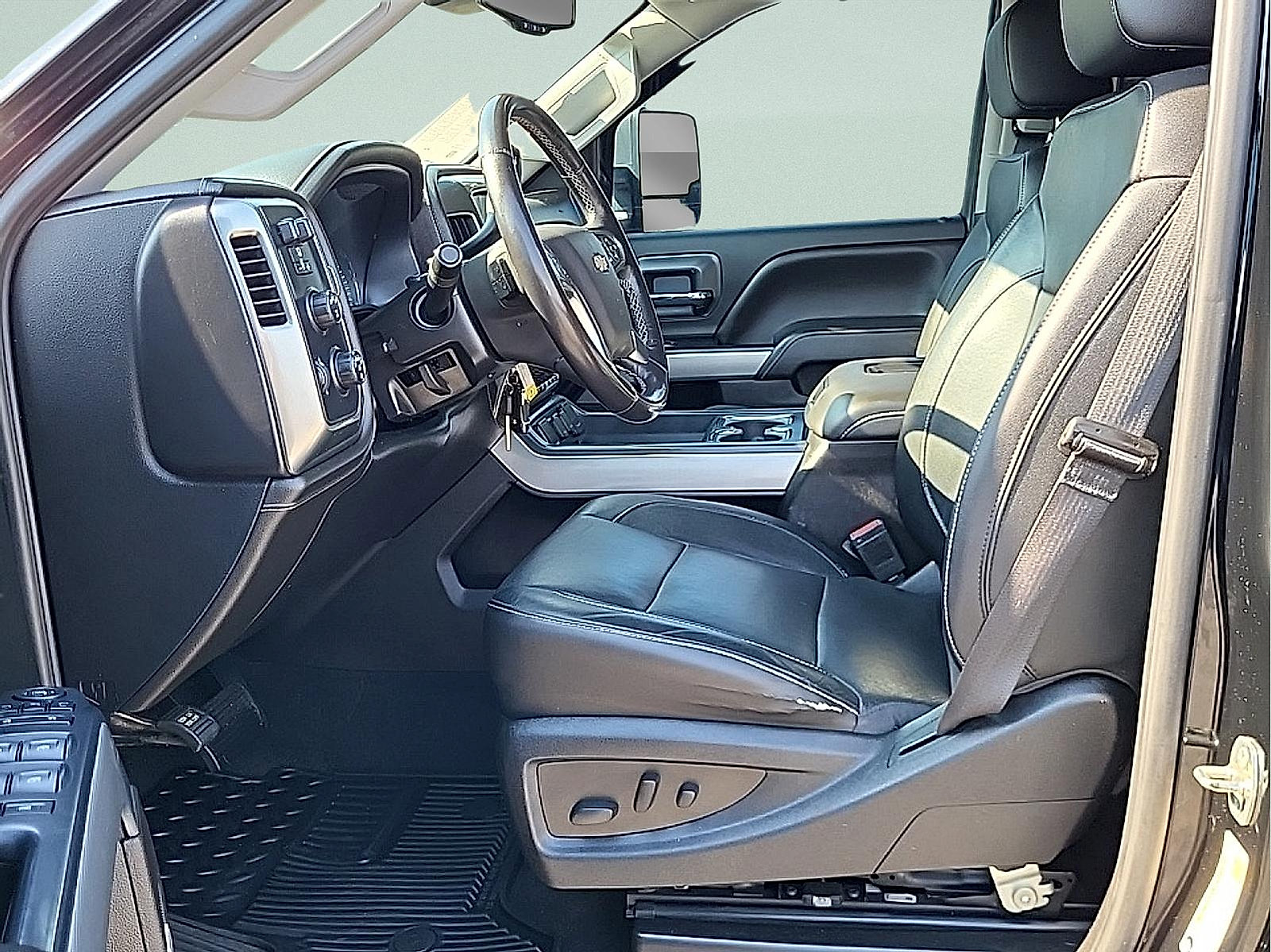 Used 2018 Chevrolet Silverado 2500 LTZ w/ Duramax Plus Package AWD/4WD image 13