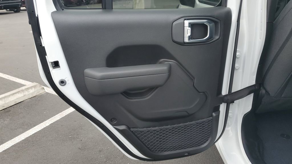 New 2026 Jeep Gladiator Sport image 15