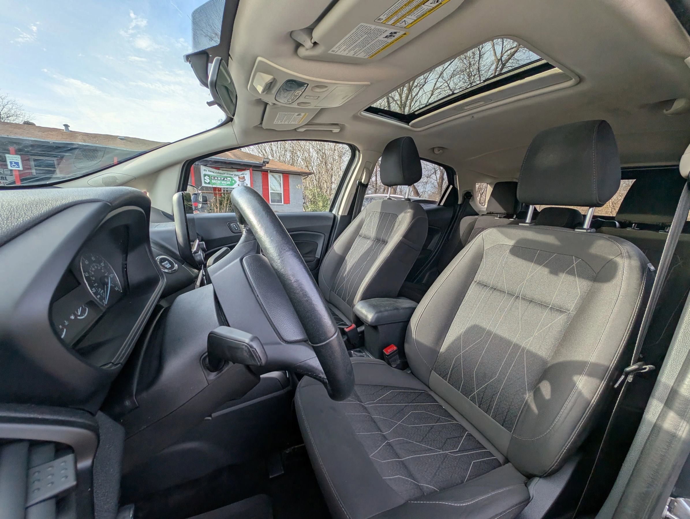 Used 2019 Ford EcoSport SE w/ SE Convenience Package FWD image 9