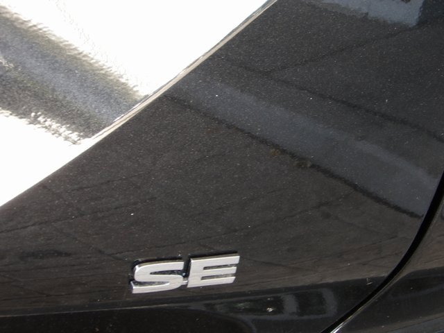 New 2025 Mitsubishi Outlander SE image 9