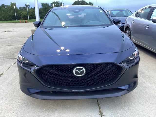 Used 2023 MAZDA MAZDA3 s FWD image 2