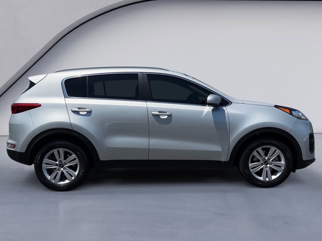 Used 2017 Kia Sportage LX w/ LX Popular Package FWD image 6