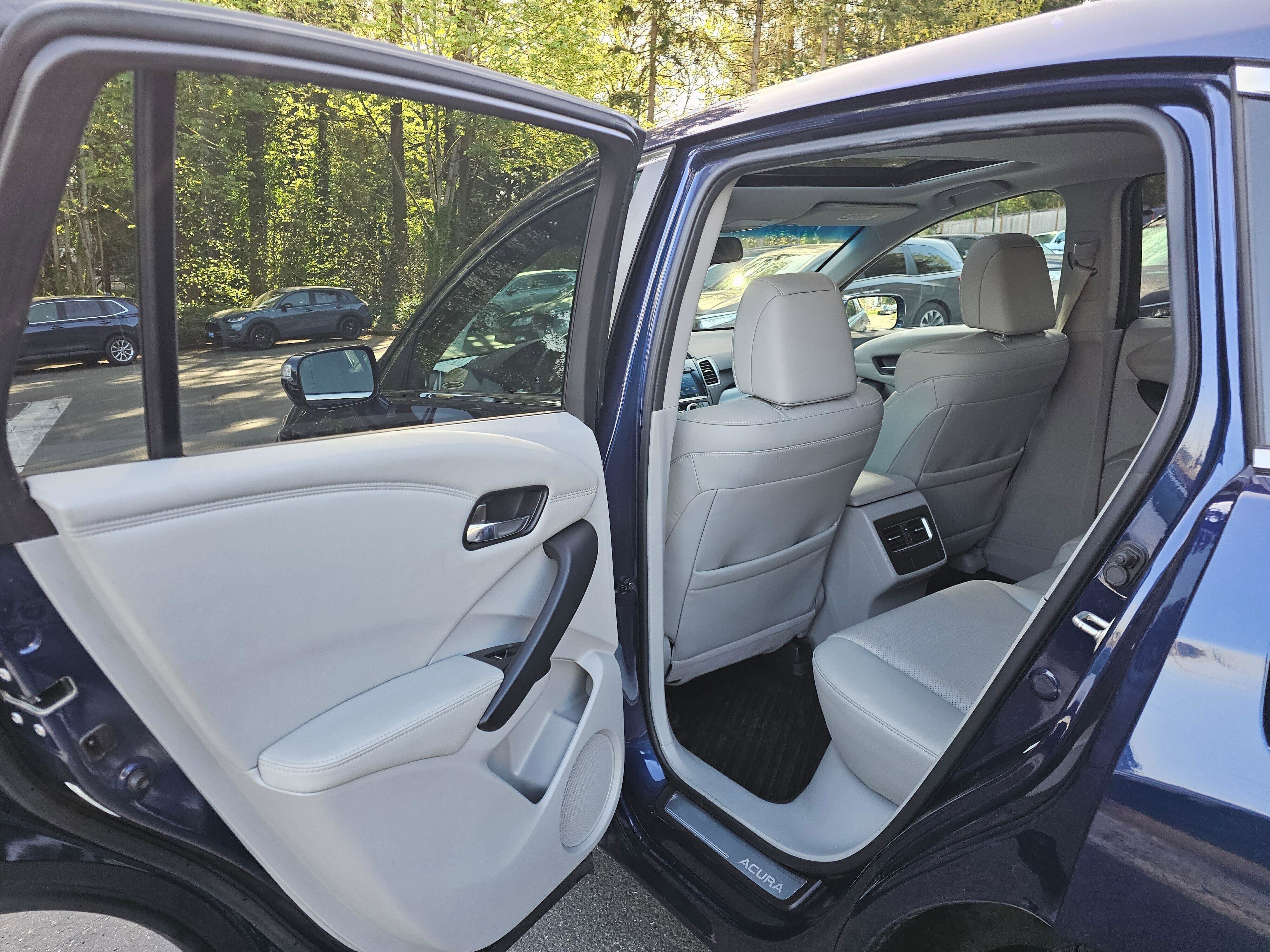 Used 2017 Acura RDX AWD w/ Technology Package image 15