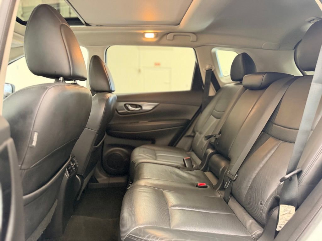 Used 2014 Nissan Rogue SL w/ SL Premium Package image 24