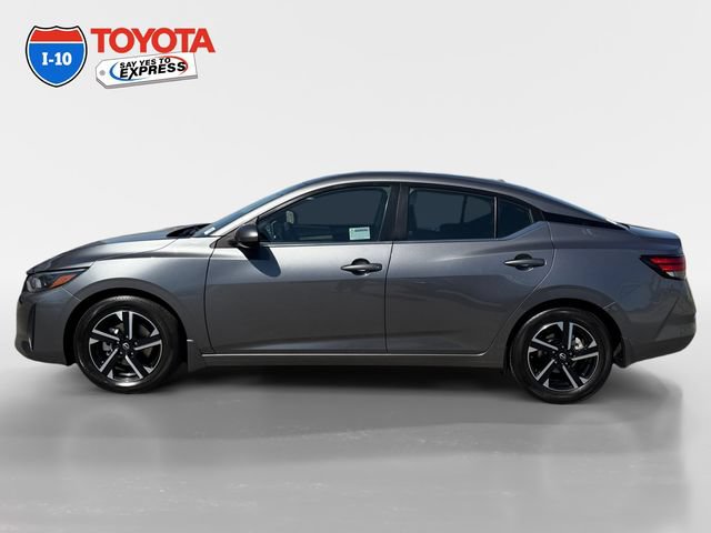 Used 2025 Nissan Sentra SV w/ All-Weather Package FWD image 2