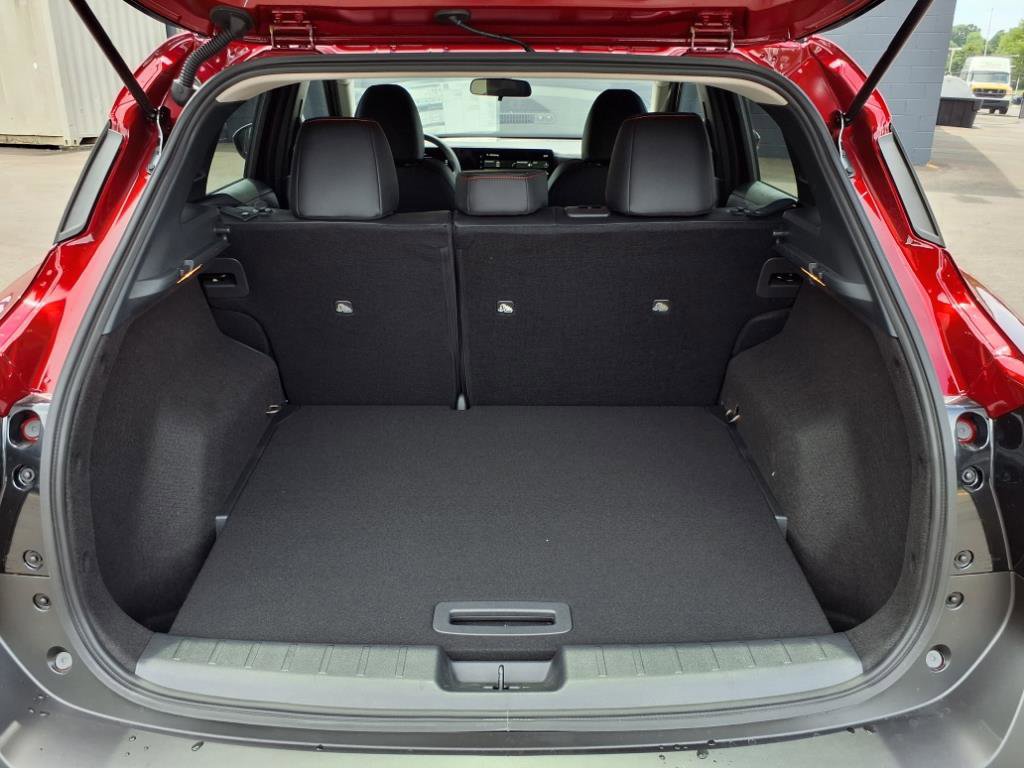 New 2025 Nissan Kicks SR image 26