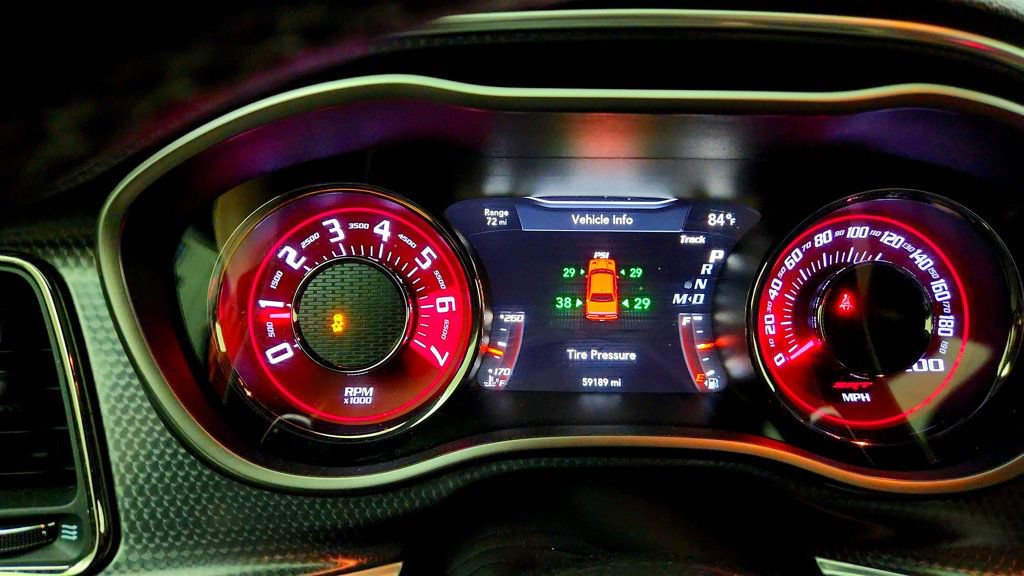 Used 2016 Dodge Challenger SRT Hellcat RWD image 13