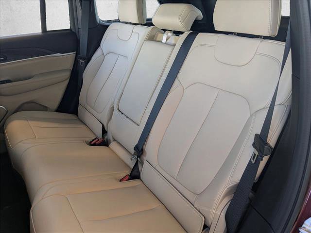 New 2026 Jeep Grand Cherokee Limited w/ Limited Altitude Package image 16