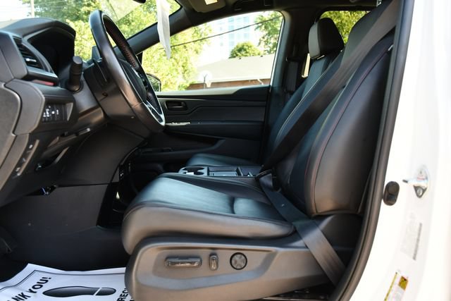 Used 2025 Honda Odyssey Sport-L image 15