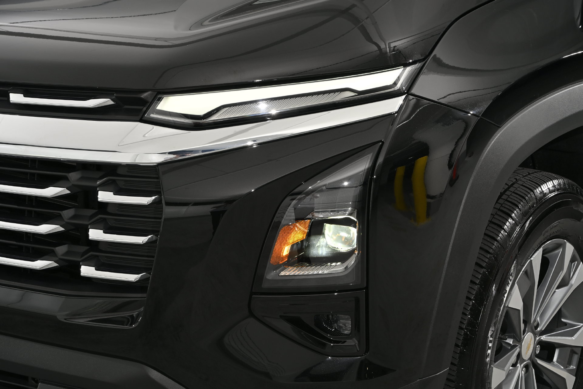 Used 2026 Chevrolet Equinox LT w/ Safety and Technology Package FWD image 9