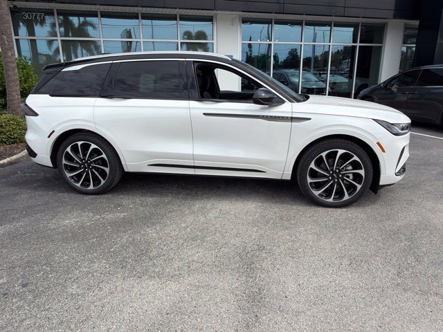 New 2026 Lincoln Nautilus Black Label AWD/4WD image 8