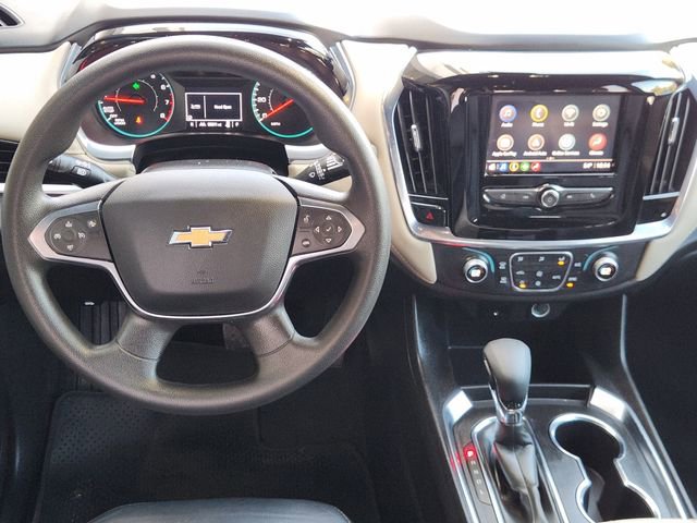 Used 2022 Chevrolet Traverse LS image 22